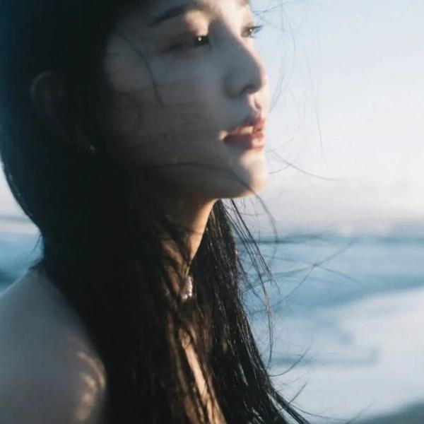 怪诞夏日